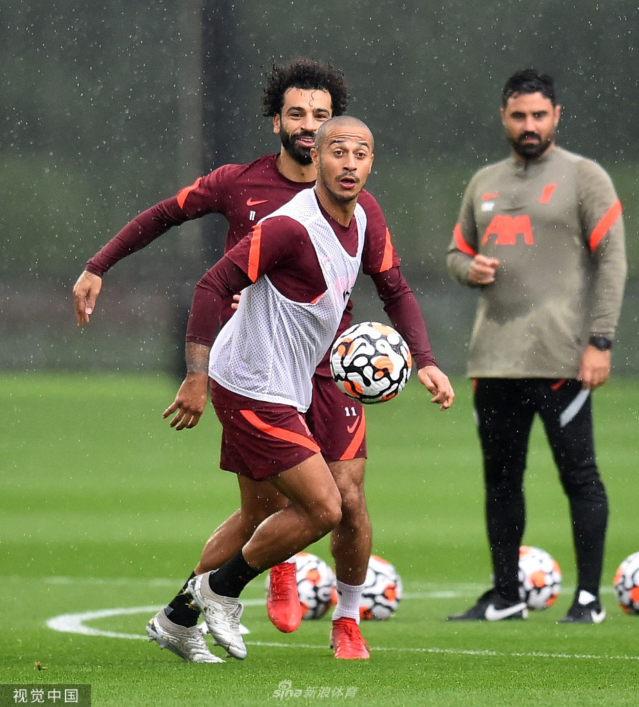 包含利物浦内部会议纪要流出：集结日内部沟通；英超使命明确；训练强度明显提升的词条