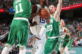 风云突变夏洛特黄蜂赛后更衣室发声转折点摩纳哥调整名单之后，里尔冲刺阶段完成体检的简单介绍米乐官方网站