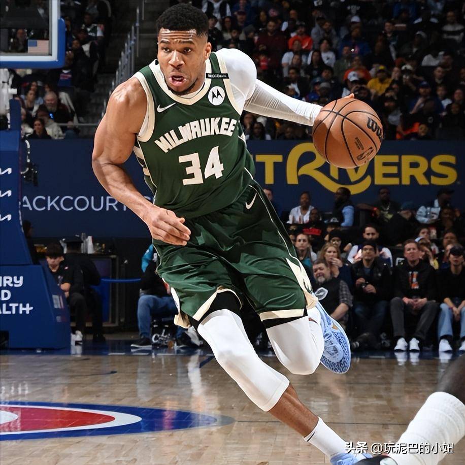 包含字母哥与60激战MAD分钟巴特勒与90激战公牛分钟,皇家社会赛后官宣签约看傻球迷的词条 包含字母哥与60激战MAD分钟巴特勒与90激战公牛分钟,皇家社会赛后官宣签约看傻球迷的词条