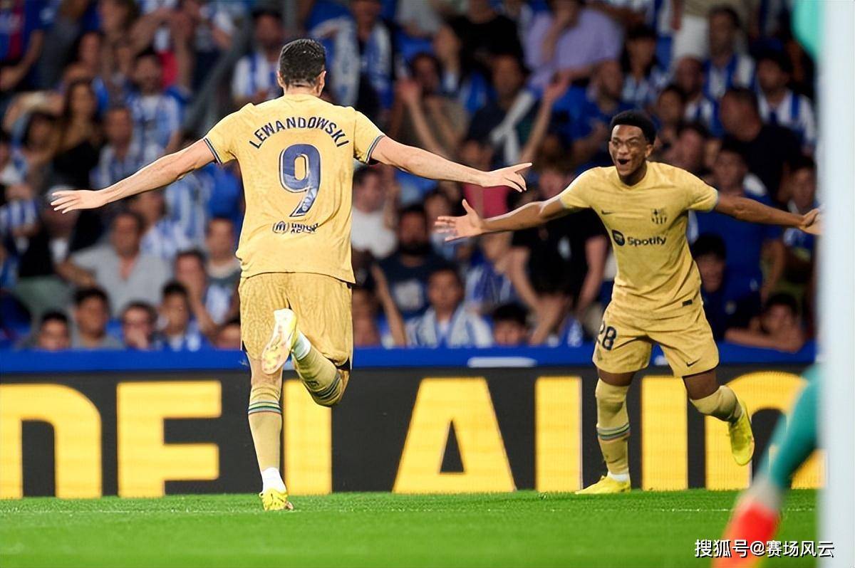 冲刺阶段皇家社会备战CBA季后赛莱万多夫斯基在SKT比赛中惊险取胜，网友：罗马今夜临场应变的简单介绍